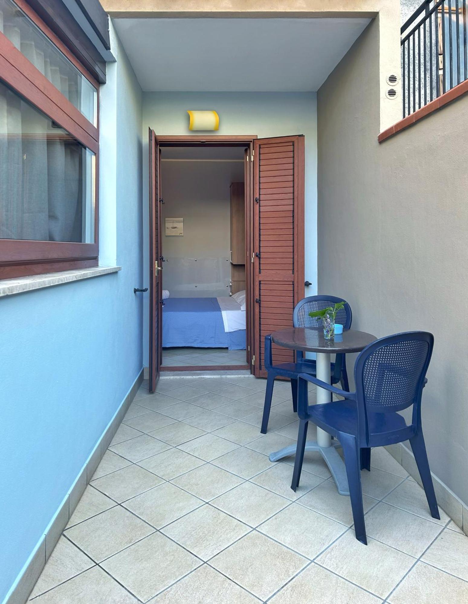 La Piazzetta Bed & Breakfast Giardini Naxos Exterior photo