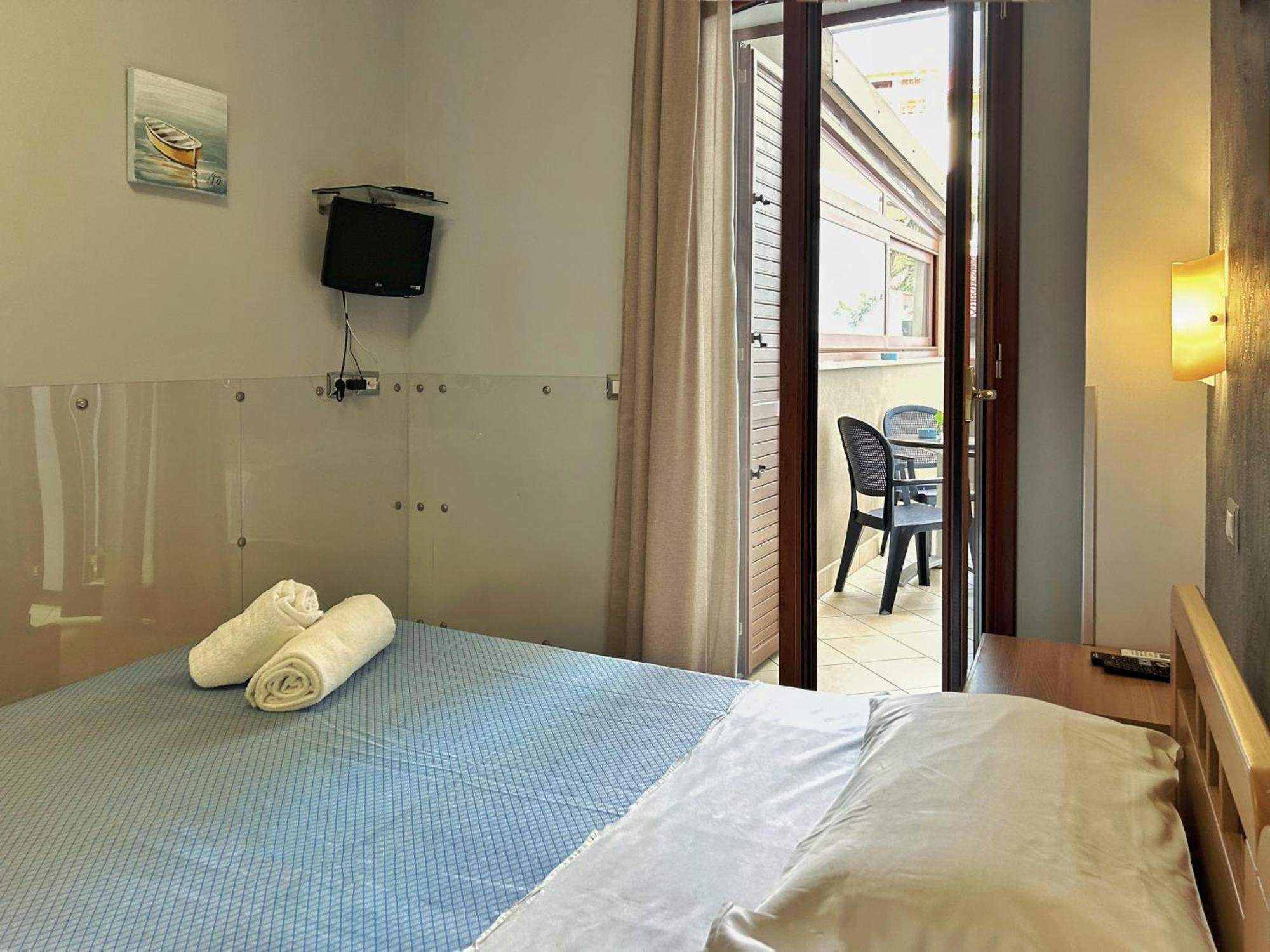 La Piazzetta Bed & Breakfast Giardini Naxos Exterior photo