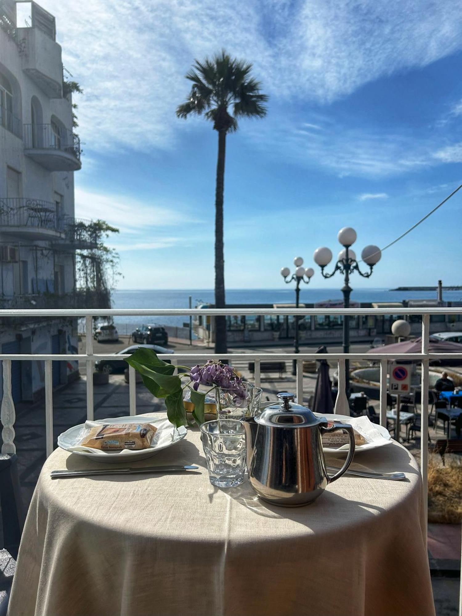 La Piazzetta Bed & Breakfast Giardini Naxos Exterior photo